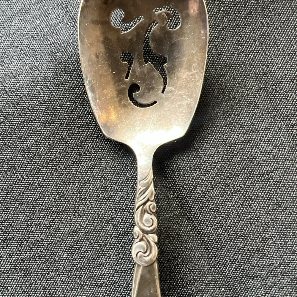 Oneida Community Silverplate  SOUTH SEAS 1955 - 5 1/2
